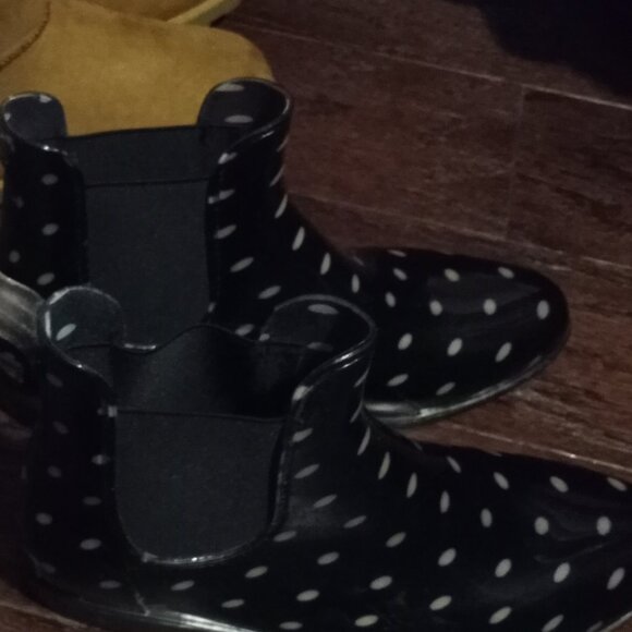 Poka Dot Rain Boots - Picture 1 of 1